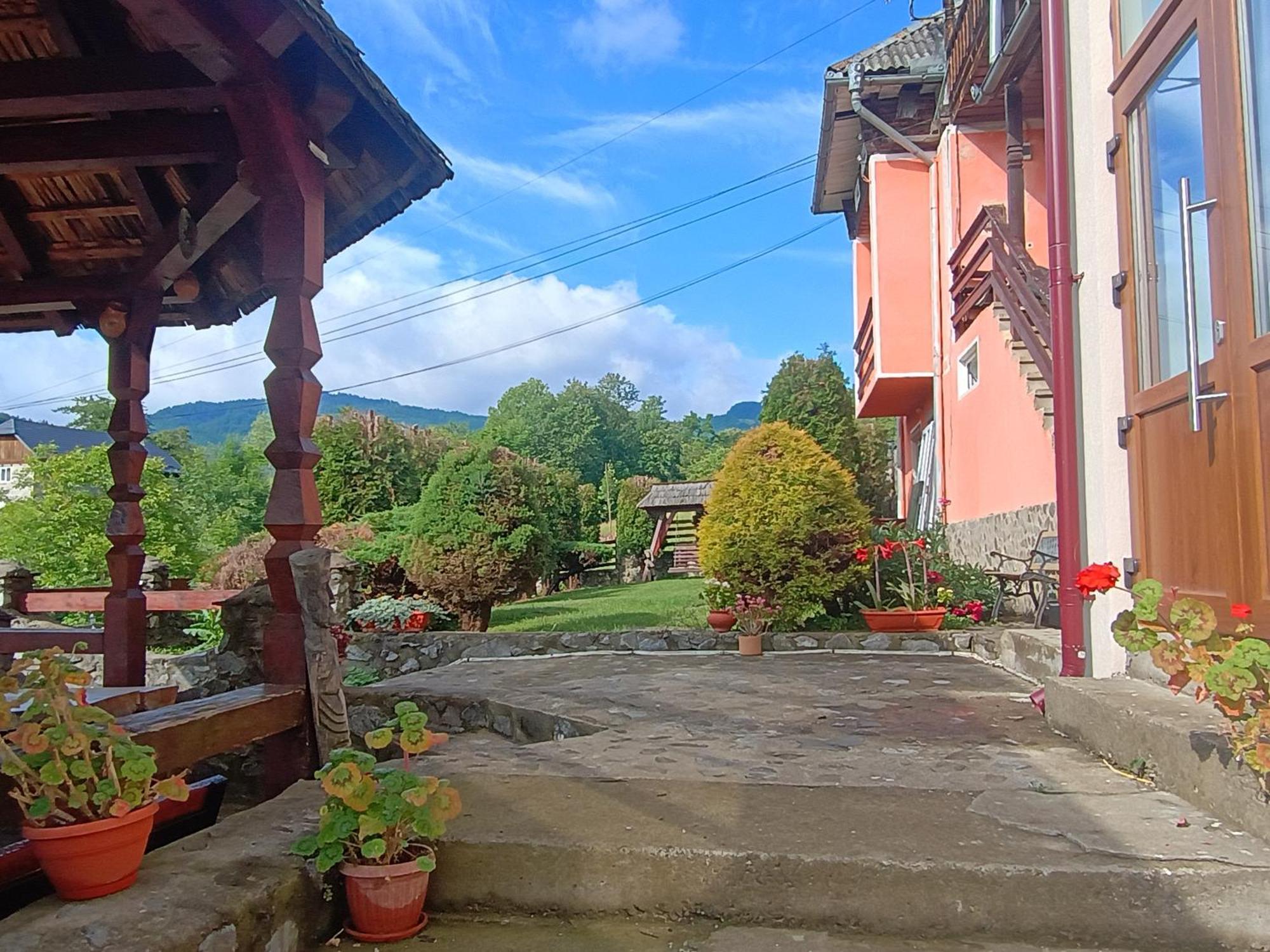 Pensiunea In Poiana Glod  Extérieur photo